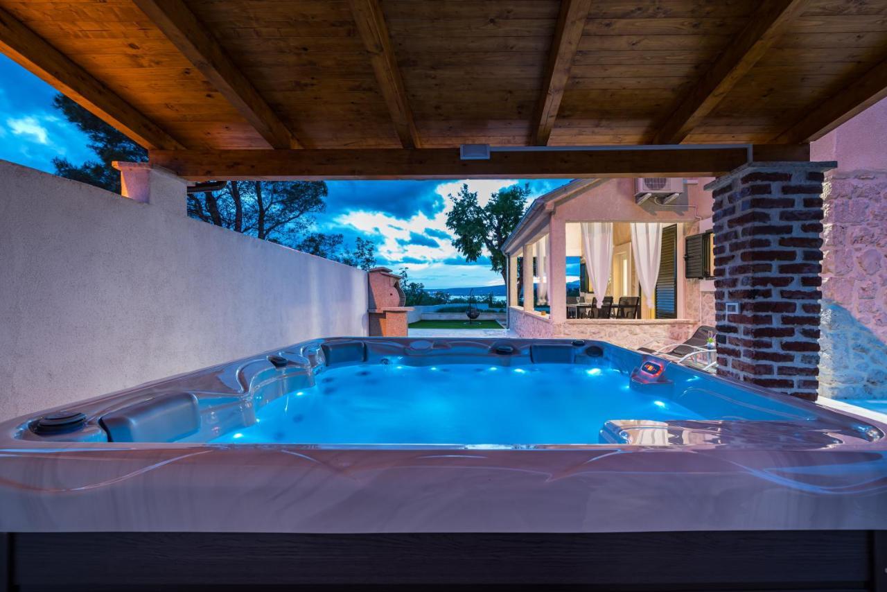 Holiday Home Figurica Novigrad  Buitenkant foto