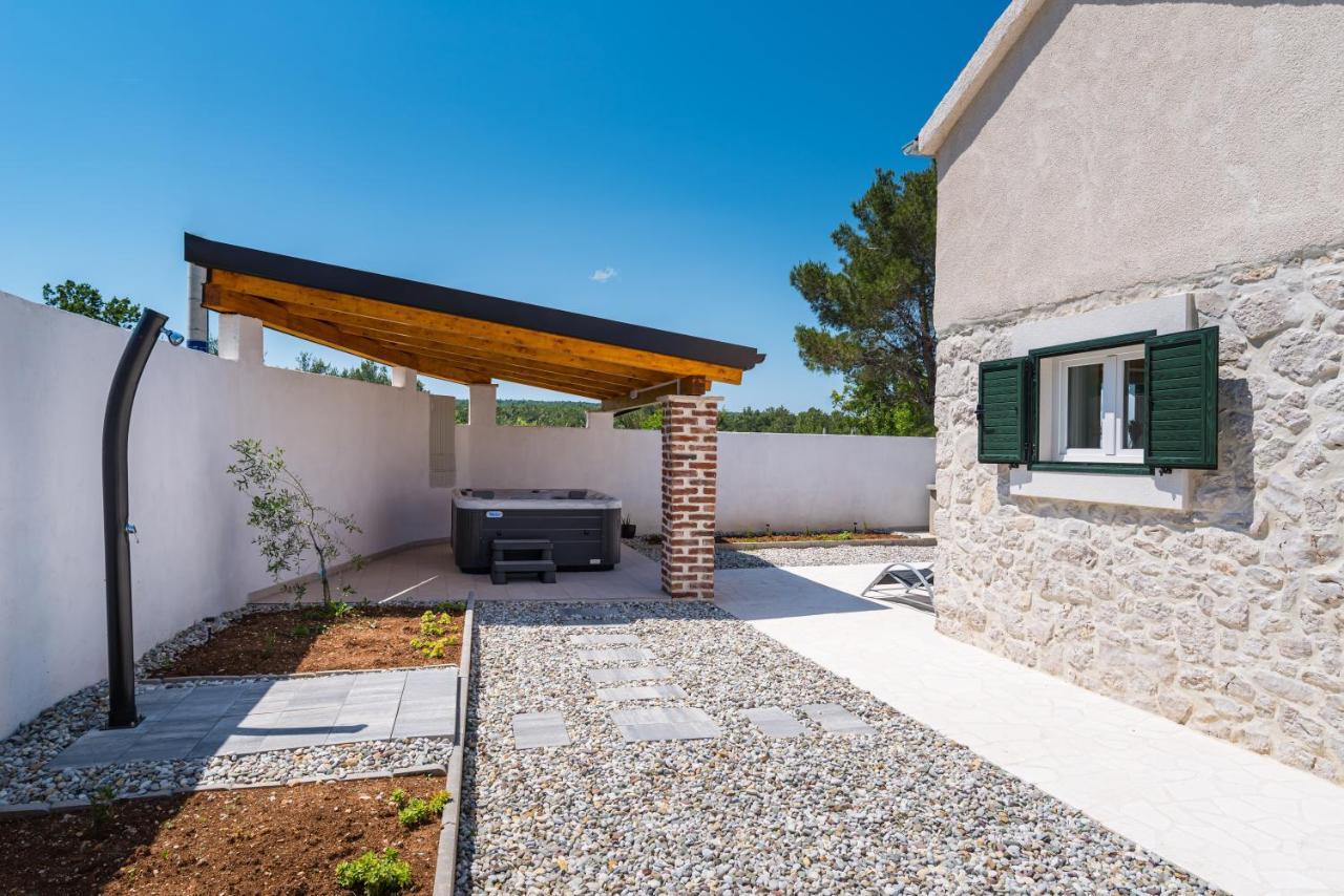 Holiday Home Figurica Novigrad  Buitenkant foto