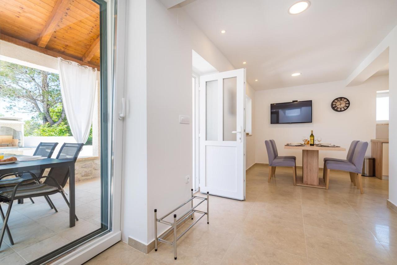 Holiday Home Figurica Novigrad  Buitenkant foto