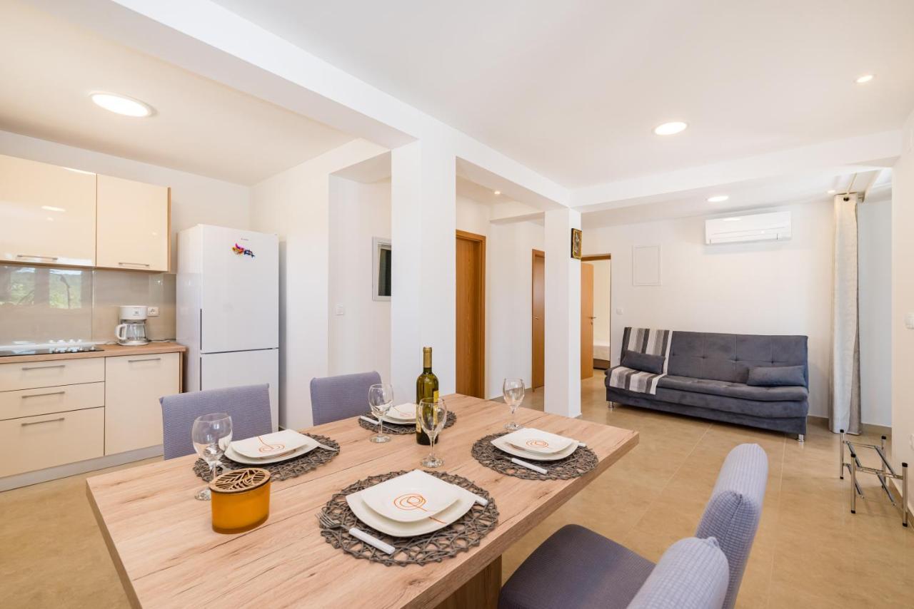 Holiday Home Figurica Novigrad  Buitenkant foto