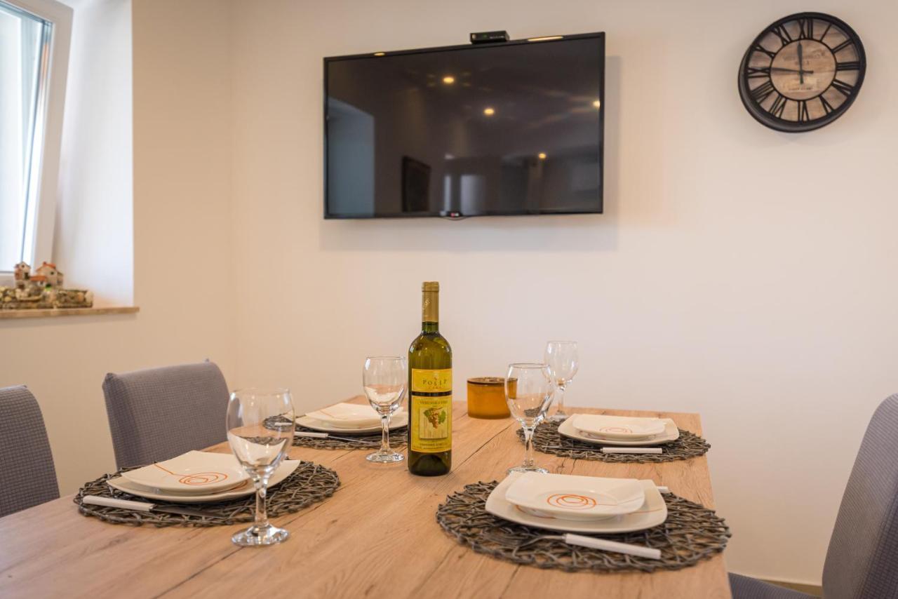 Holiday Home Figurica Novigrad  Buitenkant foto